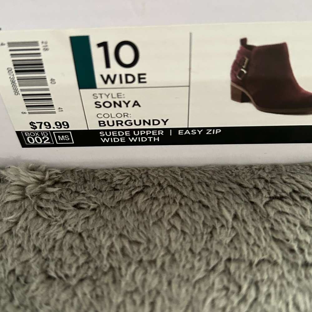 Sonoma Women's Wine Ankle Booties - Picture 3 of 3
